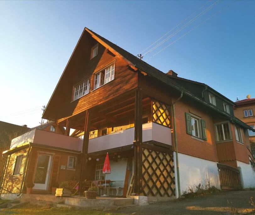 Idyllische Kleine Ferienwohnung Im Schwarzwald Friedenweiler 外观 照片